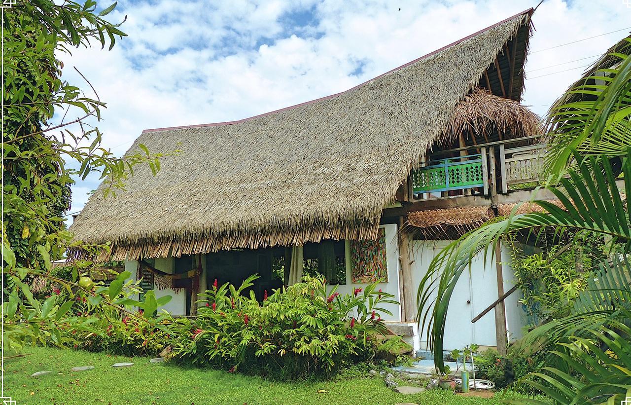 Island Home Uturoa Exterior photo